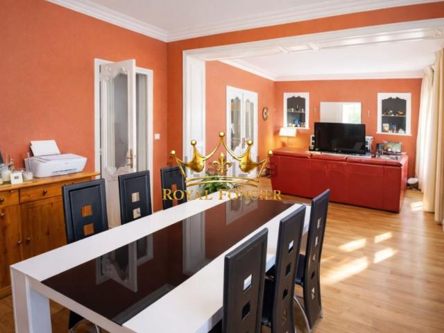 Maison vente à Ruton, Descartes