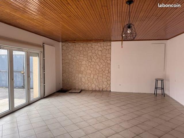 Maison vente à Amiens, Fluy