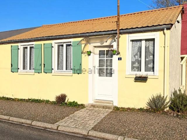 Maison vente à Dompierre-Becquincourt, Somme