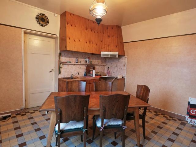 Maison vente à Château-Chinon (Ville), Planchez