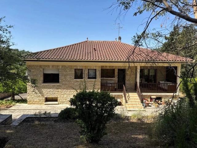 Maison vente à Douelle, Lot