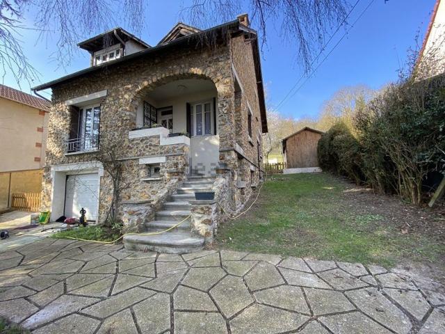 Maison location à Les Rochelles, Dreux