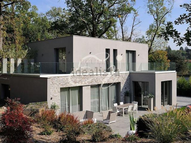 Maison vente à Écully, Rhône