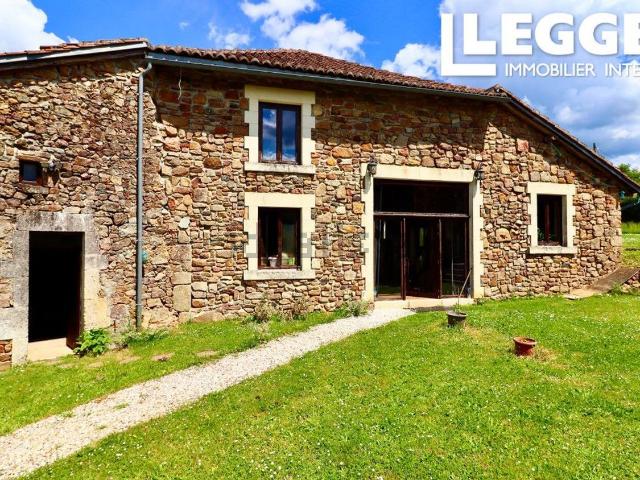 Maison vente à Chatâin Besson, Écuras