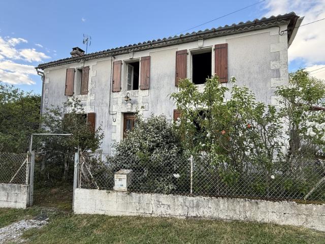 Maison vente à Chatâin Besson, Écuras