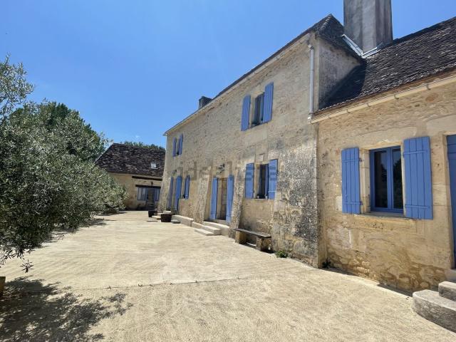 Maison vente à Église-Neuve-d'Issac, Dordogne
