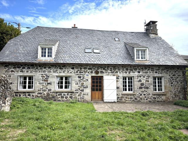 Maison vente à Besse, Égliseneuve-d'Entraigues
