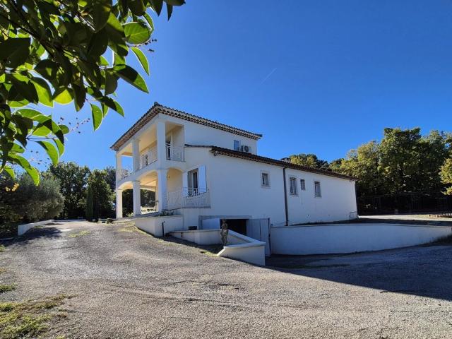 Maison vente à Arles, Eyragues