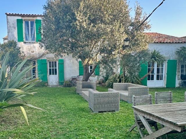 Maison vente à La Rochelle, Loix