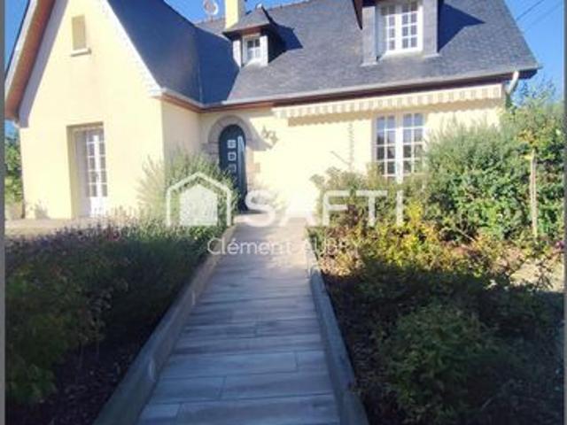 Villa vente à Le Château, Saint-Ouën-des-Toits