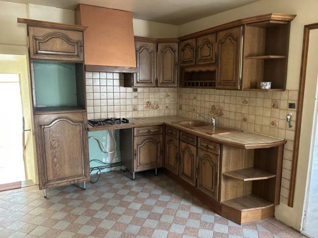 Maison vente à Saint-Amand-Montrond, Bruère-allichamps