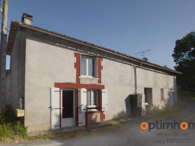 Maison vente à Confolens, Nieuil