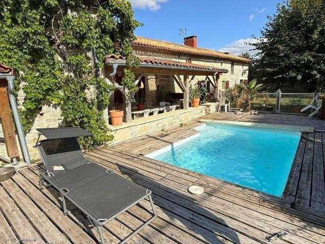 Maison vente à Sauzé-Vaussais, Sauzé-entre-Bois