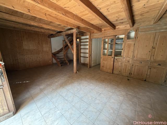 Maison vente à Le Vernet, Saint-Jean-d'Aubrigoux