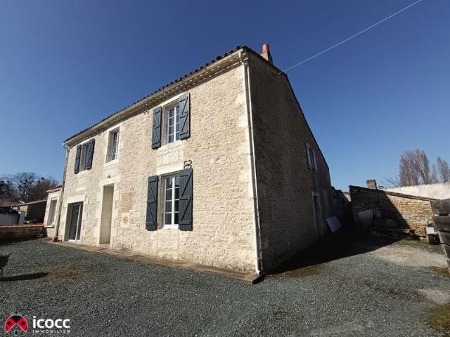 Maison vente à Fontenay-le-Comte, Sainte-hermine