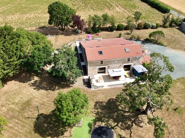 Maison vente à Fontenay-le-Comte, Sainte-pexine