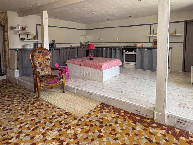 Maison vente à Niort, Sauzé-vaussais