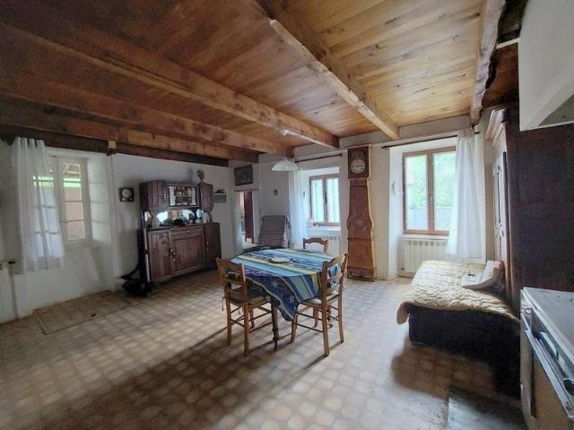 Maison vente à Millau, Mélagues