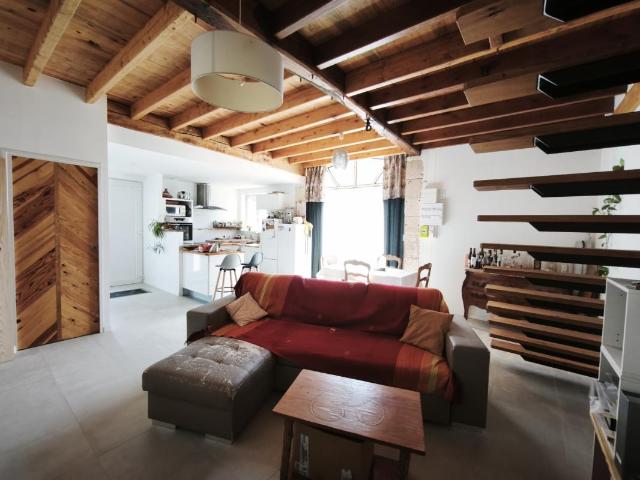 Maison vente à Jonzac, Saint-genis-de-saintonge