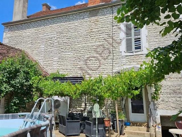 Maison vente à Louhans-Châteaurenaud, Vincelles