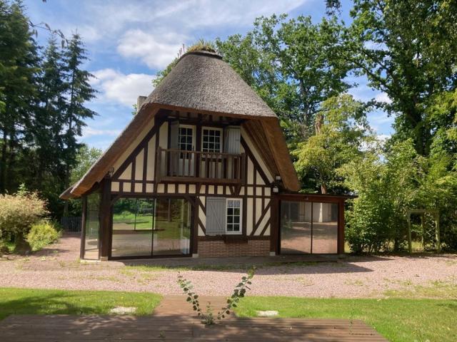 Maison vente à Lisieux, L'hôtellerie