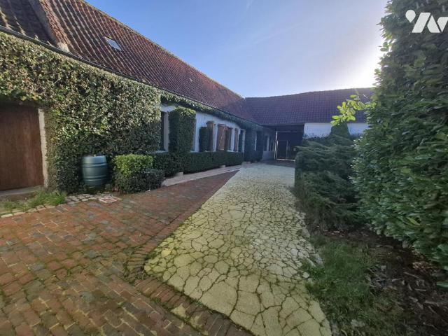 Maison vente à Arras, Acq