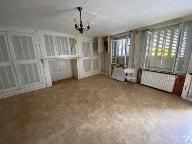 Maison vente à Mauriac, Auvergne-Rhône-Alpes