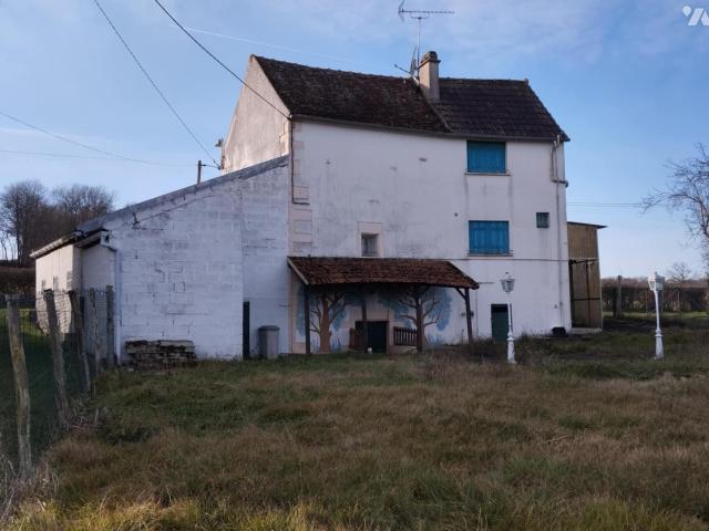 Maison vente à Clamecy, Amazy
