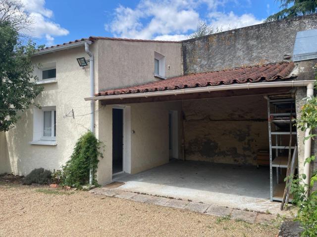 Maison vente à Bressuire, Argenton-château