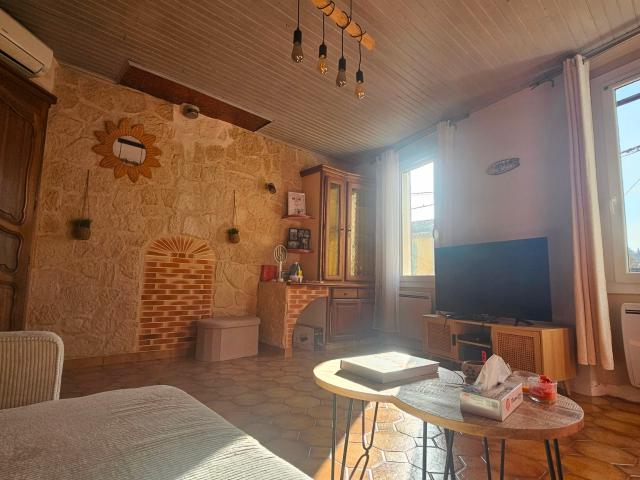 Maison vente à Marseille, Auriol