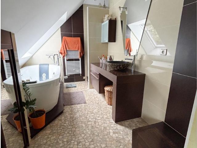 Maison vente à Angers, Pays de la Loire