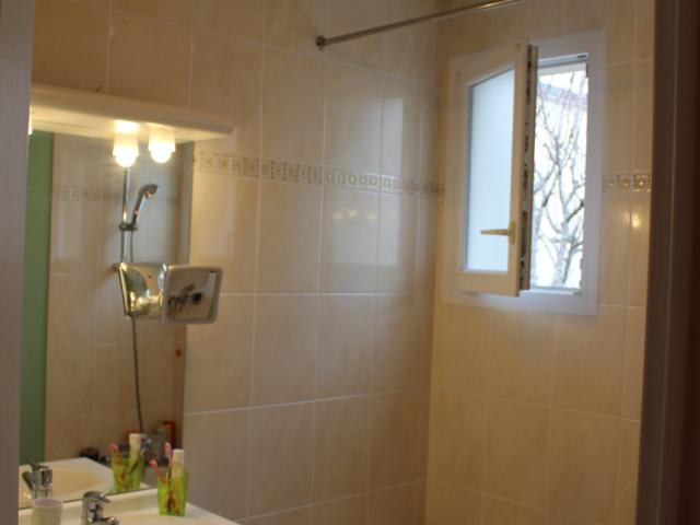 Maison vente à France métropolitaine, Guadeloupe