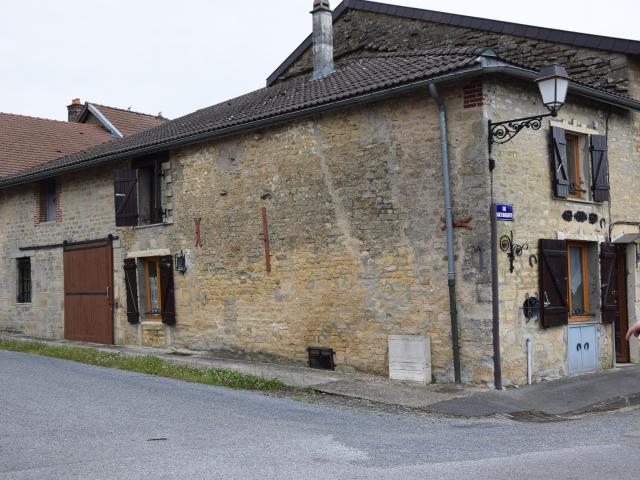 Maison vente à Sedan, Beaumont-en-argonne