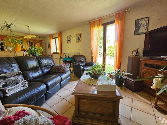 Maison vente à Rouen, Boos