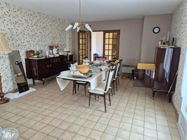Maison vente à Dijon, Bourberain