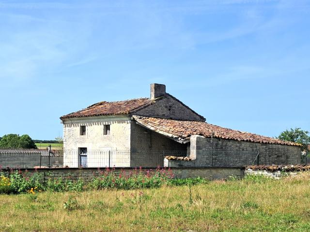 Maison vente à Saint-Jean-d'Angély, Bresdon