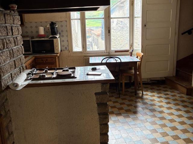 Maison vente à Millau, Brusque