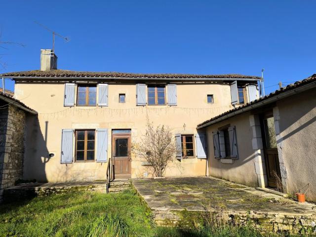 Maison vente à Montmorillon, Brux