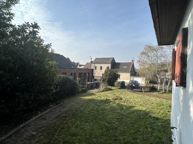Maison vente à Béthune, Busnes