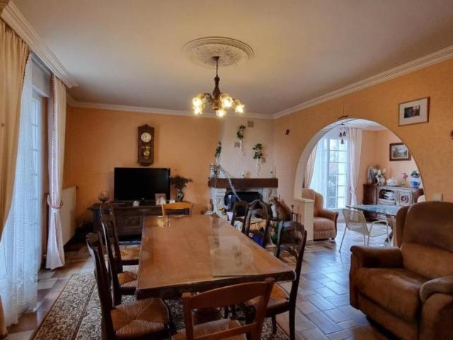 Maison vente à Callac, Côtes-d'Armor