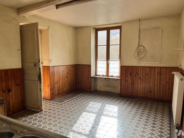 Maison vente à Clamecy, Challement