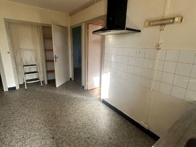 Maison vente à Mauriac, Chalvignac