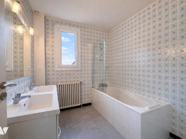Maison vente à Senlis, Chamant