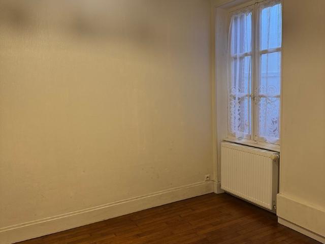 Maison vente à Montluçon, Commentry
