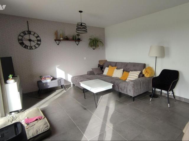 Maison vente à Mayenne, Commer