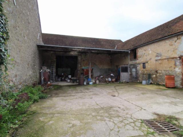 Maison vente à Sens, Courgenay