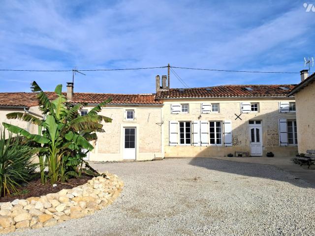 Maison vente à Saint-Jean-d'Angély, Cressé