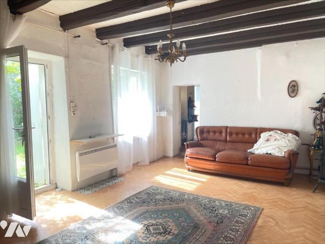 Maison vente à La Rochelle, Croix-chapeau