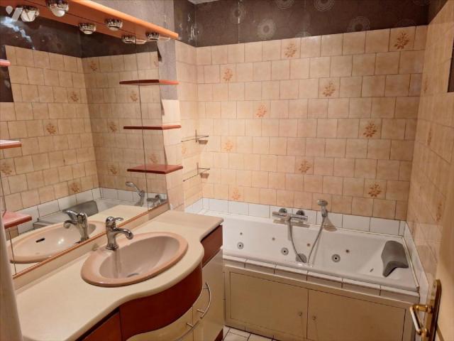 Maison vente à Mayenne, La Croixille