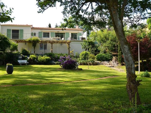 Maison vente à La Roche-sur-Yon, Cugand